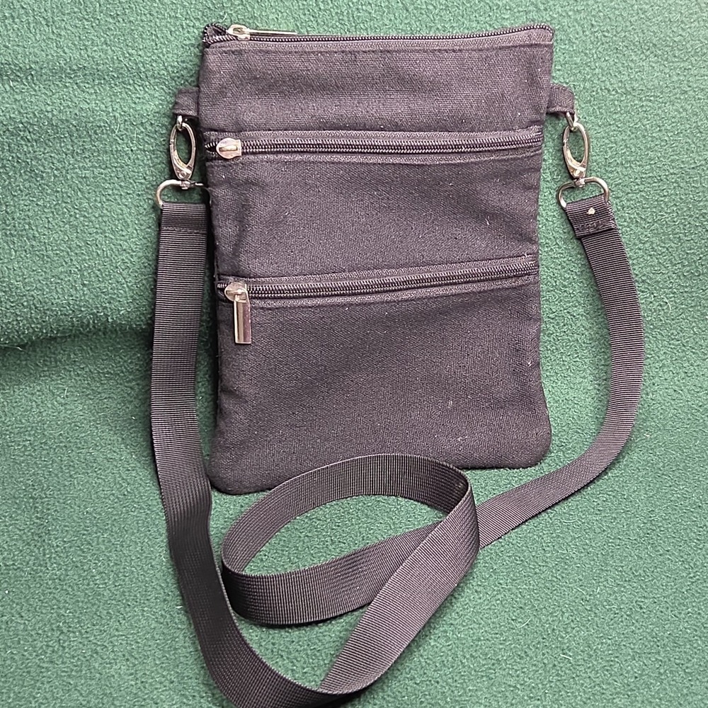 Cross body Shoulder Bag with Strap Black with Zipper Closure and side Pockets